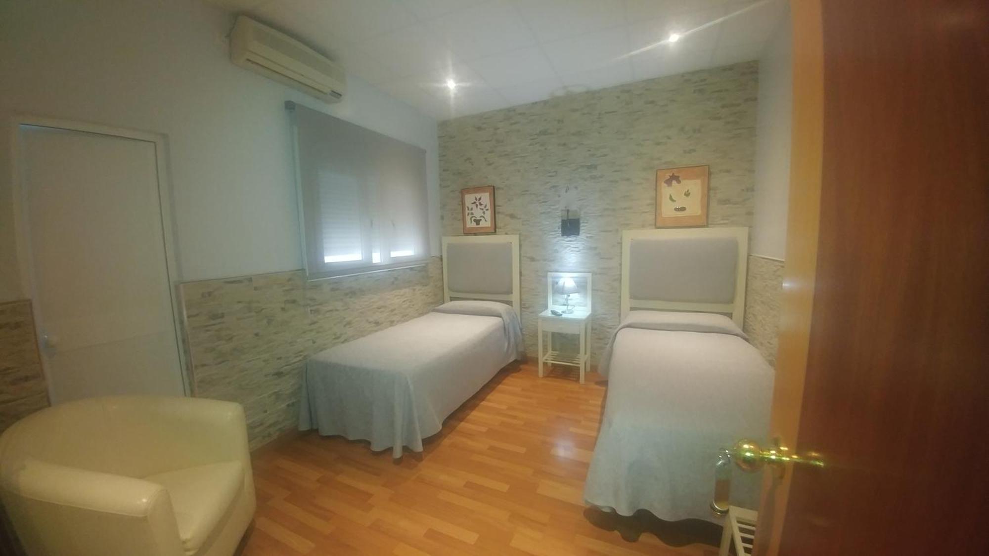 Hostal Paris San Fernando Εξωτερικό φωτογραφία