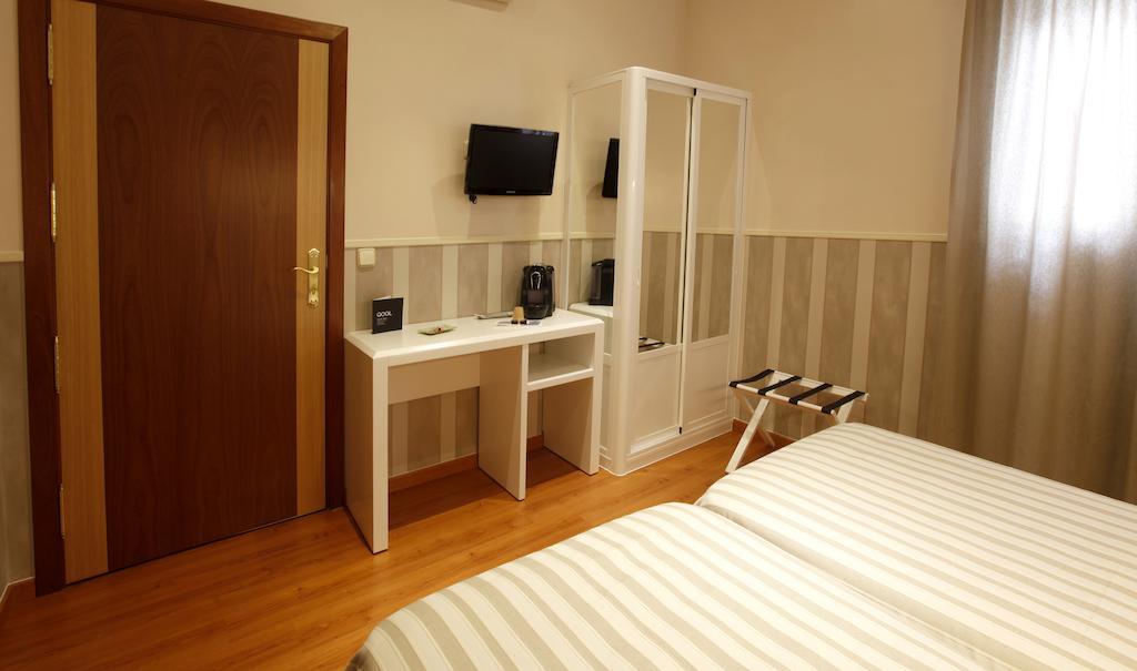 Hostal Paris San Fernando Εξωτερικό φωτογραφία