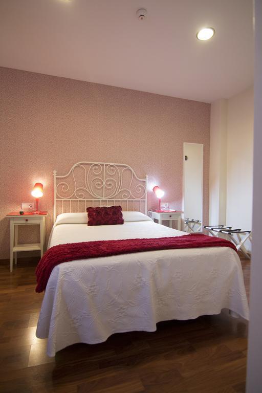 Hostal Paris San Fernando Εξωτερικό φωτογραφία